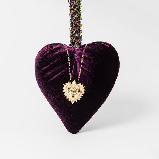 Sterling silver Viva La Vida Heart Necklace inspired by Frida Kahlo – a bold, handcrafted design symbolising passion and strength, officially licensed jewellery