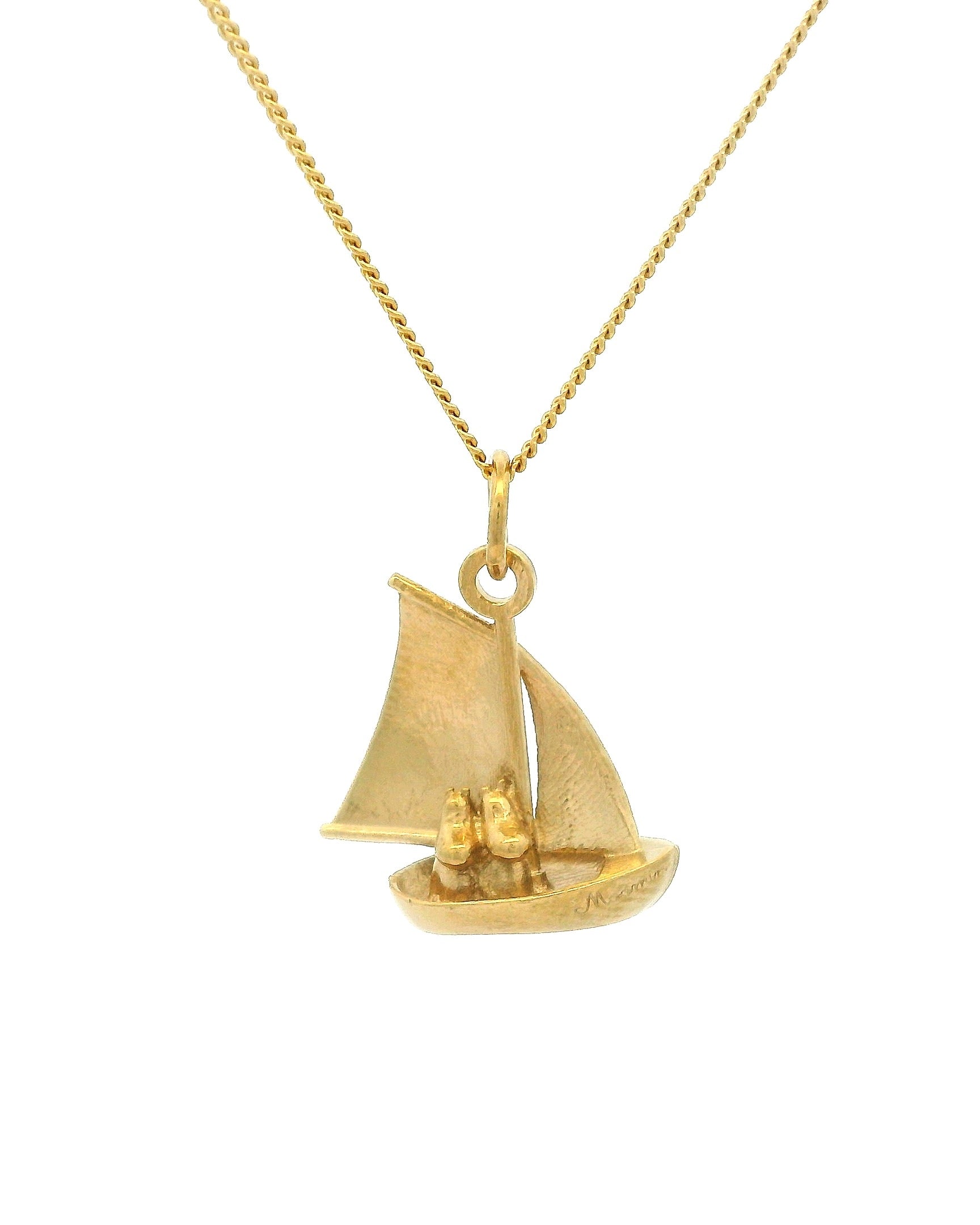 Moomins Sailing Boat Necklace in 18ct gold vermeil – Moomintroll and Snorkmaiden charm close-up
