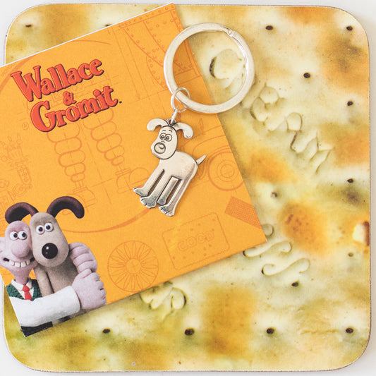 Handcrafted Sterling Silver Standing Gromit Key Ring, capturing Gromit’s charm. Perfect for organising keys or gifting to animation enthusiasts.