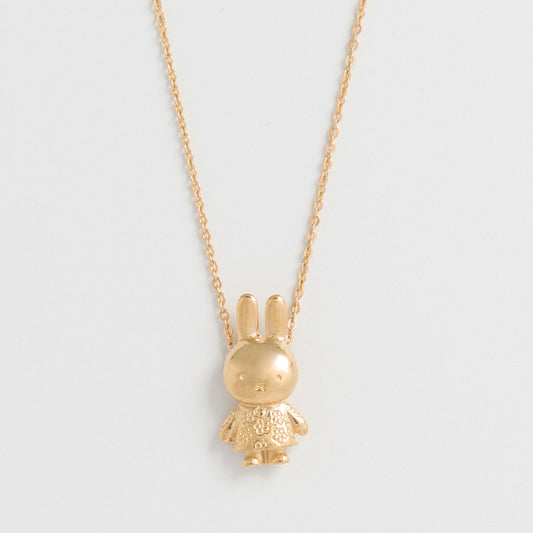 Licensed To Charm Miffy Daisy Charm Necklace in 18ct gold vermeil, featuring a 3D Miffy in a daisy-patterned dress. A playful and charming gift for Miffy fans.