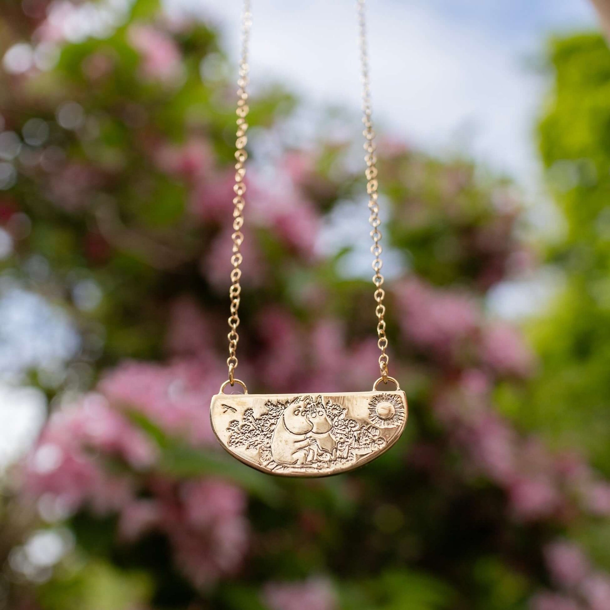 Licensed To Charm Moomin Friends Among Flowers Necklace in 18ct gold vermeil featuring Moomintroll and Snorkmaiden among flowers on a background of flowers