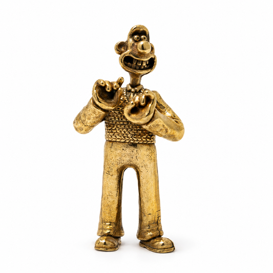 Licensed to Charm miniature Wallace bronze figurine, an officially licensed Wallace & Gromit collectable.