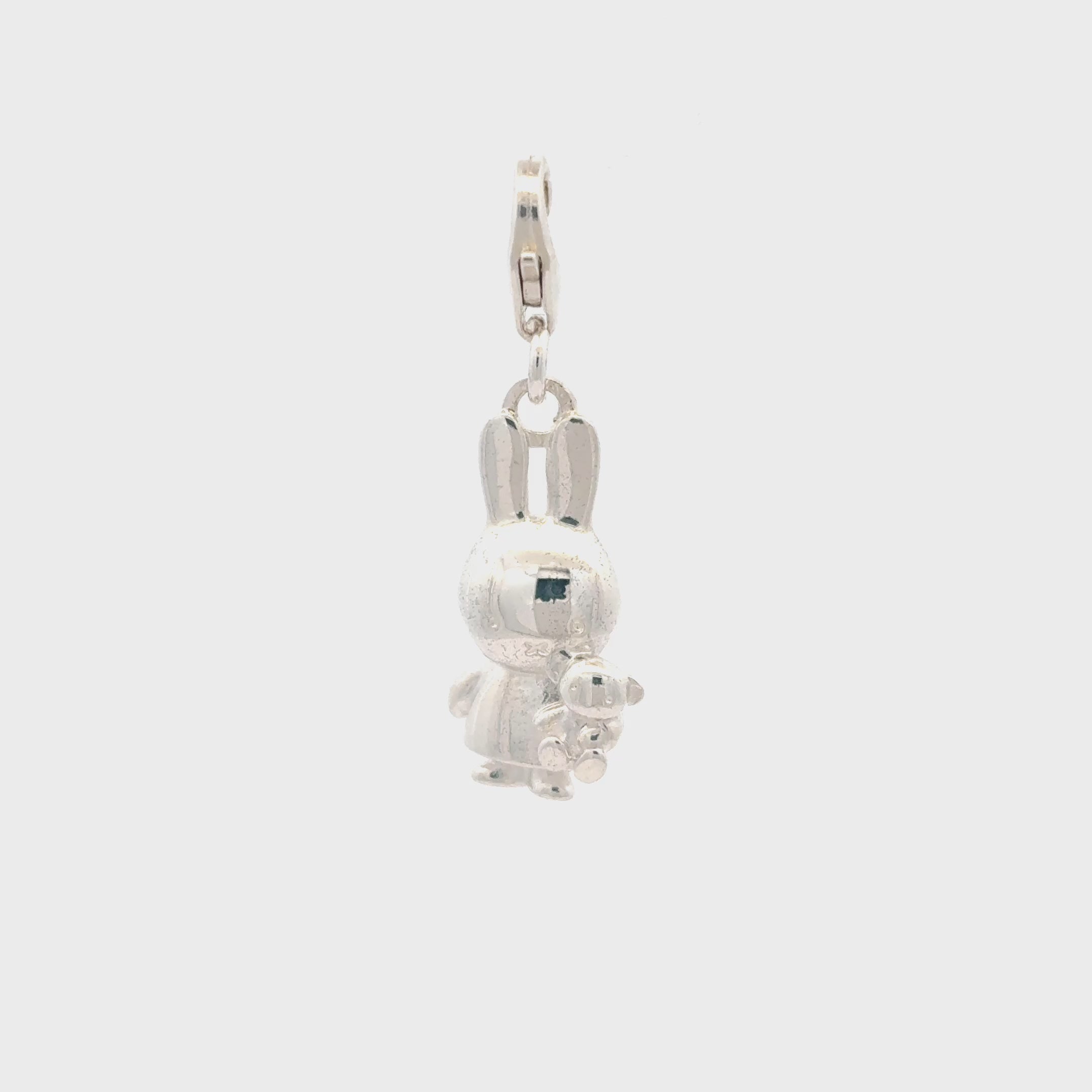 Video of the sterling silver Miffy Holding Teddy clip-on charm showcasing its three-dimensional design and teddy bear details.